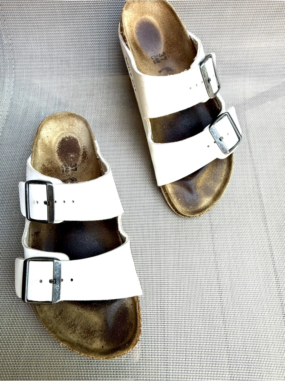 Birkenstock White Two Strap Large Buckle Slides Sandals Leather size 6.5 EU 37